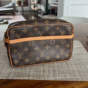 Vintage Louis Vuitton Compiegne 23 Toiletry Bag Entrupy authenticated